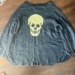Wooden ships skull sweater